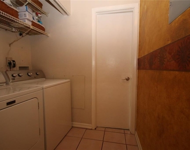 2084 Sunset Grove Lane - Photo Thumbnail 11