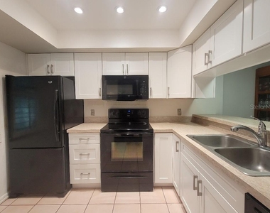 2084 Sunset Grove Lane - Photo Thumbnail 5