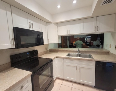 2084 Sunset Grove Lane - Photo Thumbnail 8