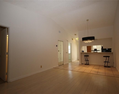 2084 Sunset Grove Lane - Photo Thumbnail 3