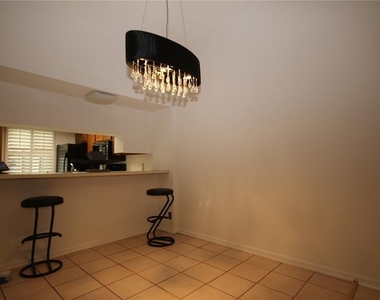 2084 Sunset Grove Lane - Photo Thumbnail 4