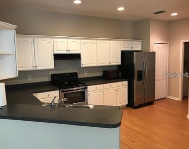 6029 Sandhill Ridge Drive - Photo Thumbnail 4