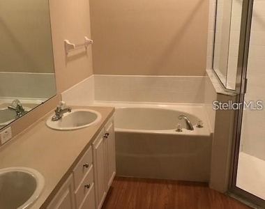 6029 Sandhill Ridge Drive - Photo Thumbnail 8