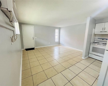 1309 Morris Park - Photo Thumbnail 11