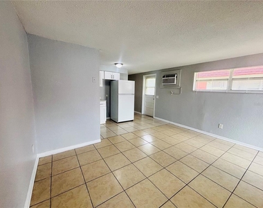 1309 Morris Park - Photo Thumbnail 4