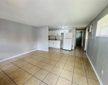 1309 Morris Park - Photo Thumbnail 3