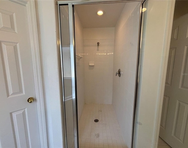 2757 Lido Key Drive - Photo Thumbnail 12