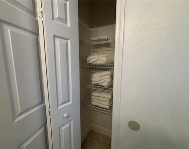2757 Lido Key Drive - Photo Thumbnail 19