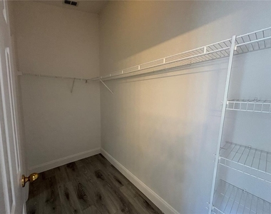 2757 Lido Key Drive - Photo Thumbnail 15