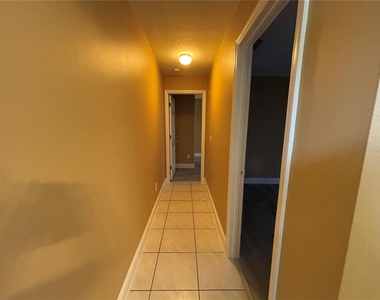 2757 Lido Key Drive - Photo Thumbnail 20