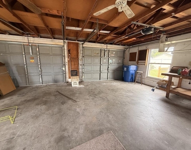 5539 7th Avenue N - Photo Thumbnail 18