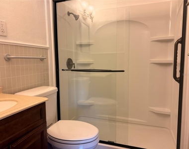 5539 7th Avenue N - Photo Thumbnail 11