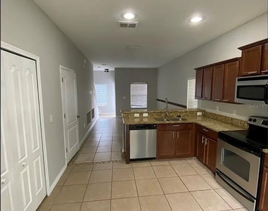 8523 Brushleaf Way - Photo Thumbnail 2