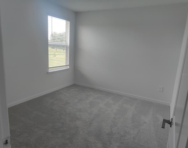 9877 Allendale Street - Photo Thumbnail 6