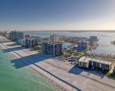 1660 Gulf Boulevard - Photo Thumbnail 16