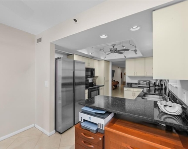 1660 Gulf Boulevard - Photo Thumbnail 33