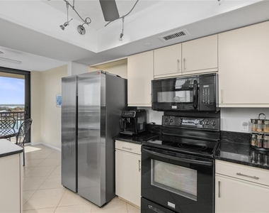 1660 Gulf Boulevard - Photo Thumbnail 30