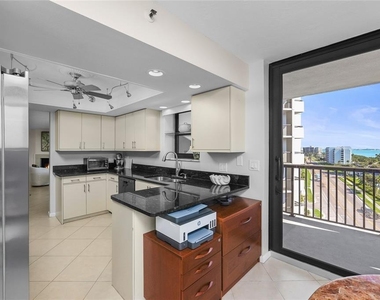 1660 Gulf Boulevard - Photo Thumbnail 32