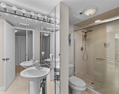 1660 Gulf Boulevard - Photo Thumbnail 21