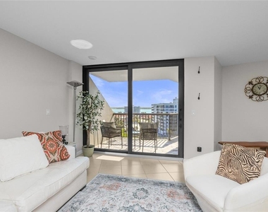 1660 Gulf Boulevard - Photo Thumbnail 36