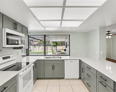 648 Bua Drive - Photo Thumbnail 9