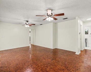 648 Bua Drive - Photo Thumbnail 7