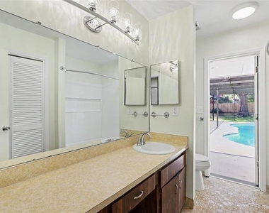 648 Bua Drive - Photo Thumbnail 17