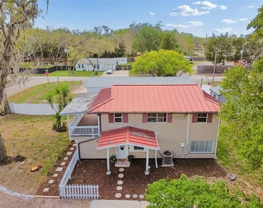 11945 Wanda Avenue - Photo Thumbnail 22
