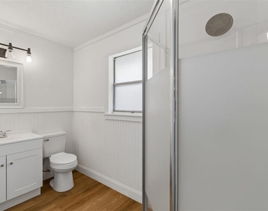 11945 Wanda Avenue - Photo Thumbnail 19