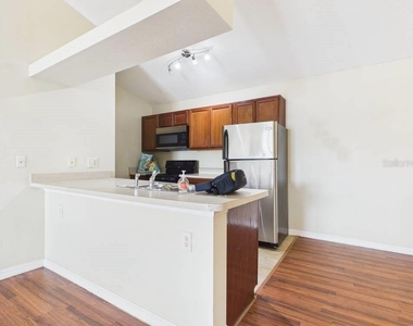 16337 Enclave Village Drive - Photo Thumbnail 4