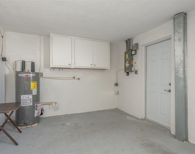 5646 Festivo Drive - Photo Thumbnail 20