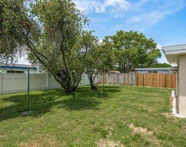 5646 Festivo Drive - Photo Thumbnail 27