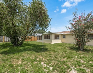 5646 Festivo Drive - Photo Thumbnail 28