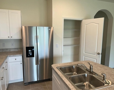 2184 Tay Wes Drive - Photo Thumbnail 12