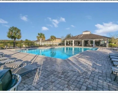 3911 Baja Drive - Photo Thumbnail 8