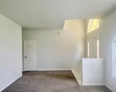327 Alegriano Court - Photo Thumbnail 7