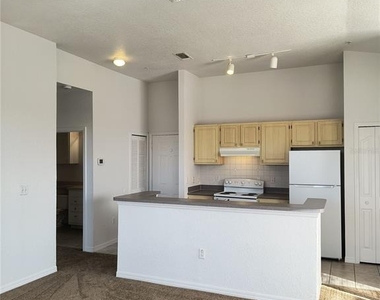 8904 Legacy Court - Photo Thumbnail 10