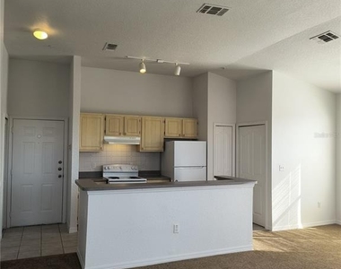 8904 Legacy Court - Photo Thumbnail 9