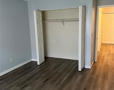 616 Kenwick Circle - Photo Thumbnail 9