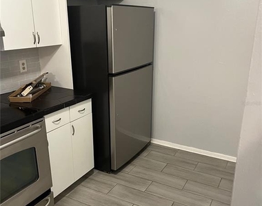 616 Kenwick Circle - Photo Thumbnail 5