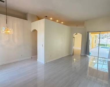 126 Greeley Loop - Photo Thumbnail 2