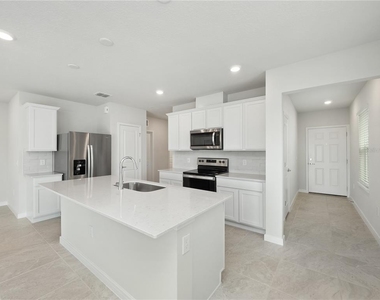 2214 Lovely Lane - Photo Thumbnail 5