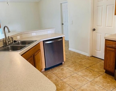 209 Kingfish Way - Photo Thumbnail 16