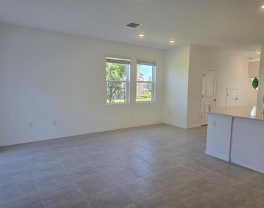 1393 Anchor Bend Way - Photo Thumbnail 31