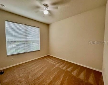 2537 Dharma Circle - Photo Thumbnail 10