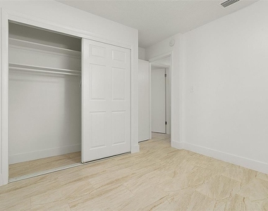 810 Oregon Avenue - Photo Thumbnail 18