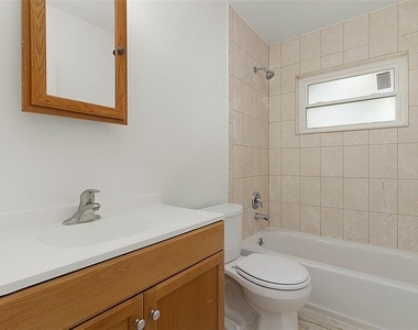 810 Oregon Avenue - Photo Thumbnail 14