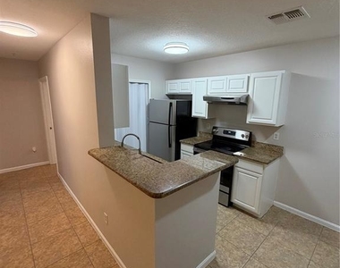 4316 S Kirkman Road - Photo Thumbnail 8