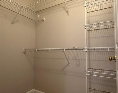 4316 S Kirkman Road - Photo Thumbnail 16