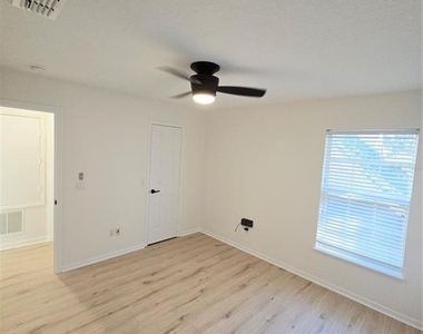 1106 Rush Court - Photo Thumbnail 17